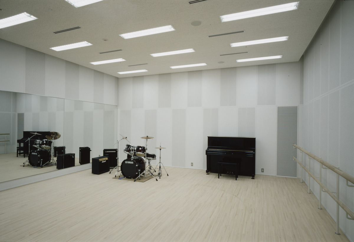 1200x0 studio2